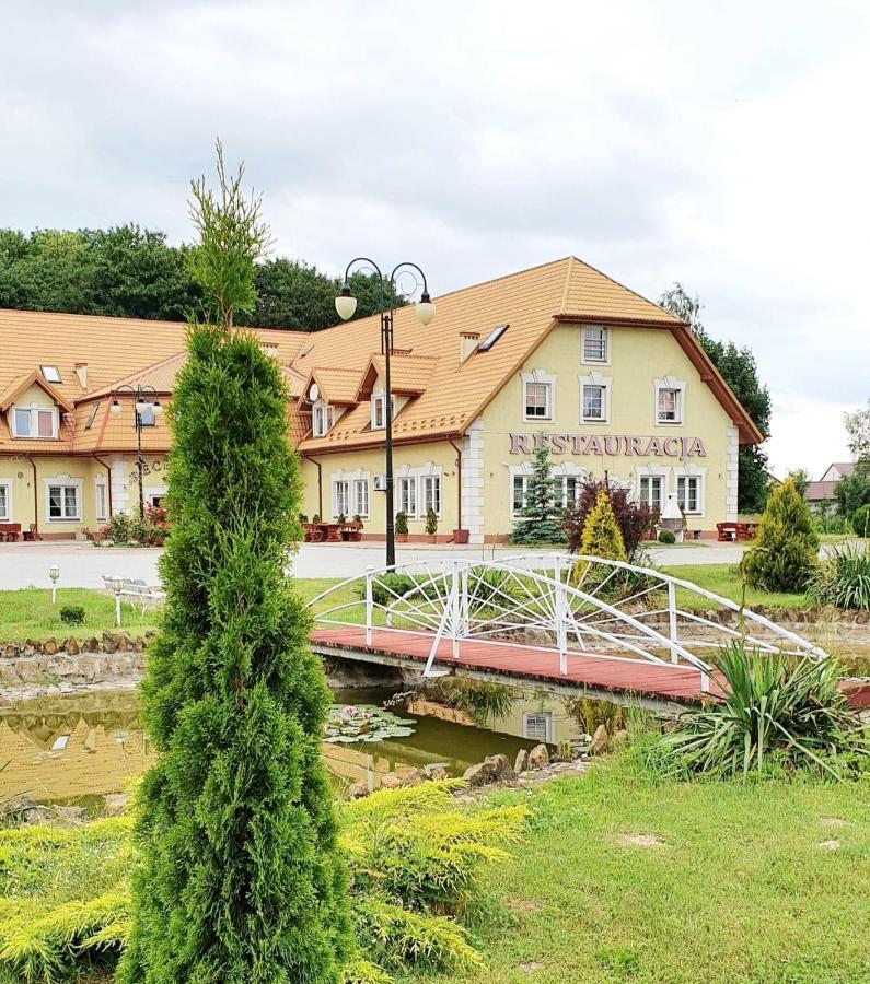 Willa Park Ostrowiec Świętokrzyski Εξωτερικό φωτογραφία